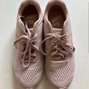 New Balance Fresh Foam Warissh Pink Sneakers size 9.5